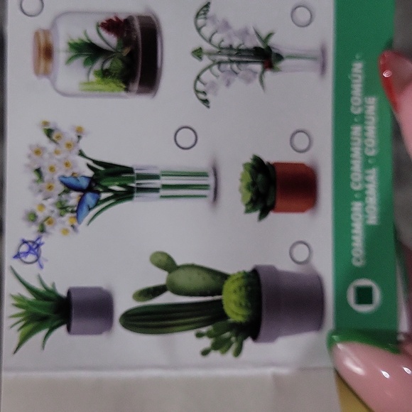 Zuru Mini Brands Create Garden - Picture 3 of 5